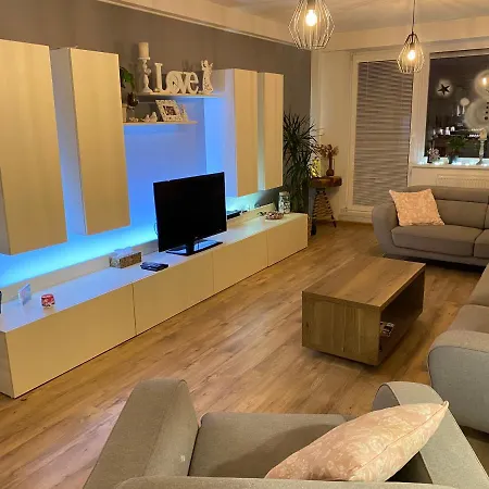 Apartman Slnecna Terasa S Vlastnym Parkovanim Na 2 Auta * Žilina