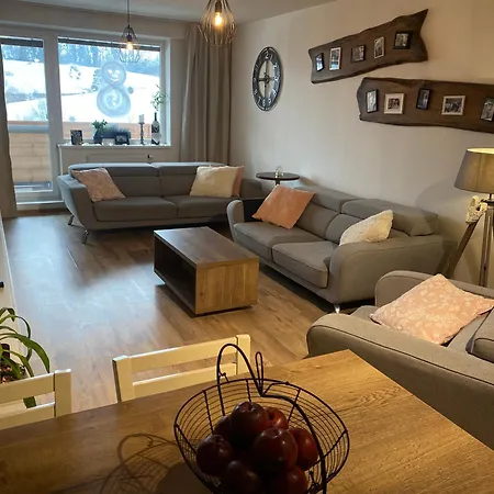 Apartman Slnecna Terasa S Vlastnym Parkovanim Na 2 Auta *