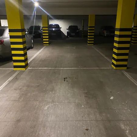 Apartman Slnecna Terasa S Vlastnym Parkovanim Na 2 Auta * ז'ילינה